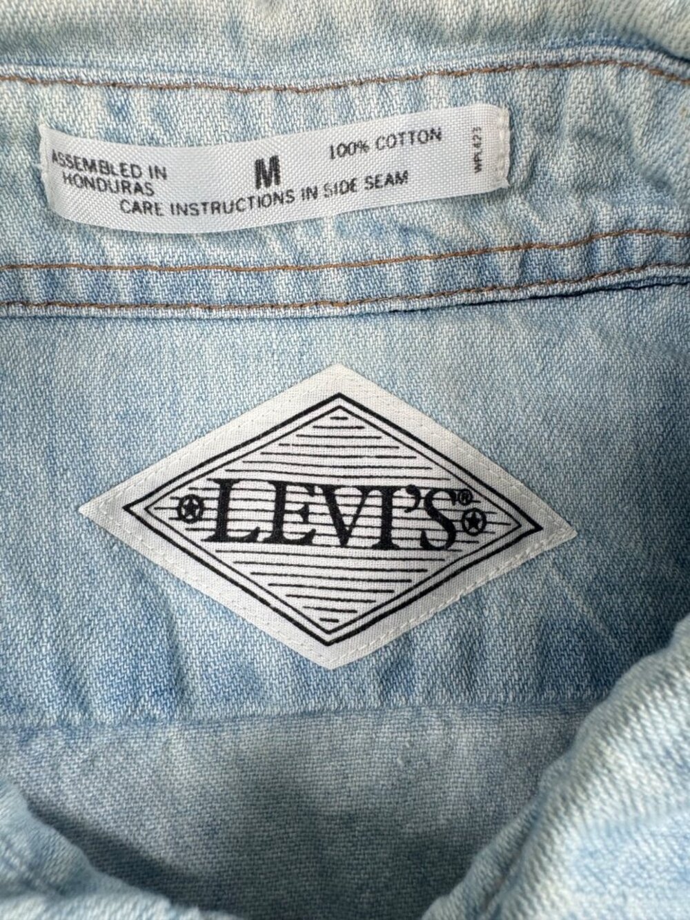 Vintage Levi’s Mens Denim Shirt Sz M Button Up Long Sleeve - Picture 2 of 10